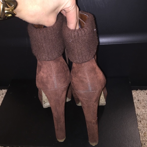 Boots - Picture 2 of 4