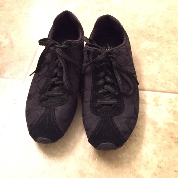 Coach sneakers size 6