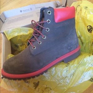 Grade School Timberlands