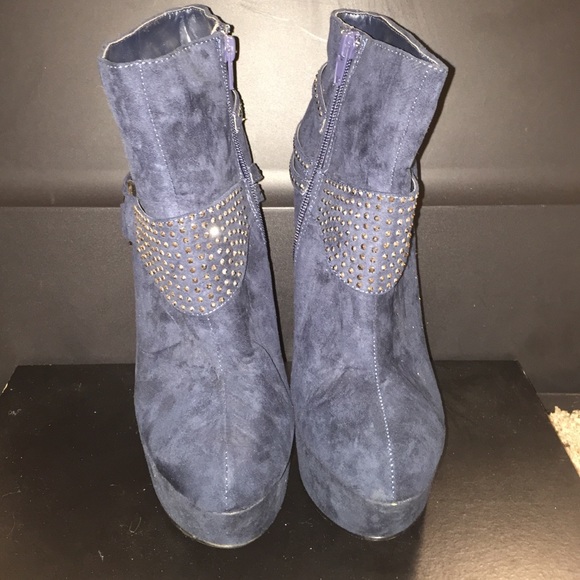 Navy blue booties