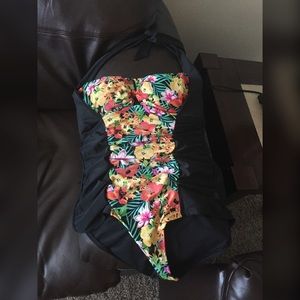 Forever 21+ swimsuit 2X