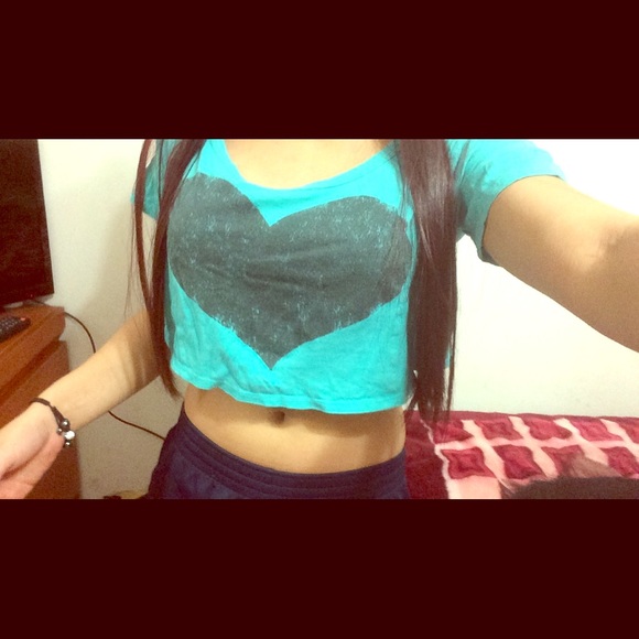 Crop top