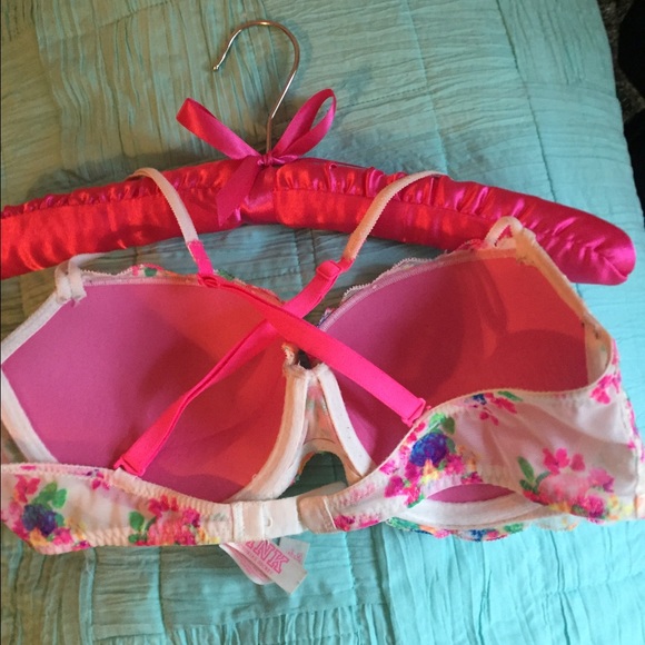 SOLD ON Ⓜ️ - Picture 4 of 4