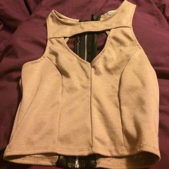 Crop top