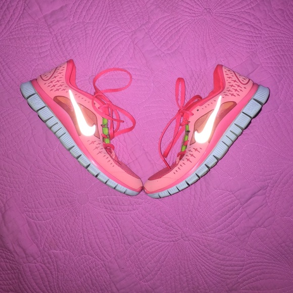 RESERVED Nike Free Run Peach Running Shoes Size 7
