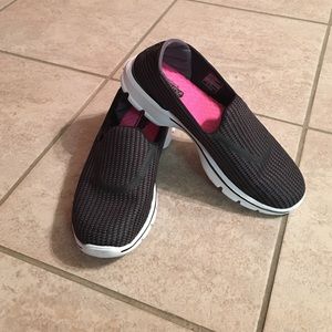 Skechers GOWalk 3