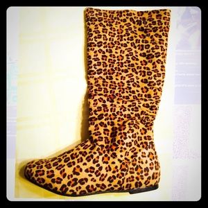 New! Leopard Print Fawn Boots! 9.5