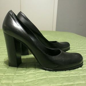 Marc by Marc Jacobs black leather heels sz 39