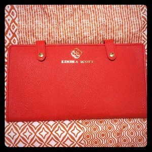 Kendra Scott Getaway Travel Case