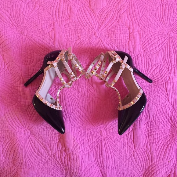 Rockstud Heels Size 7