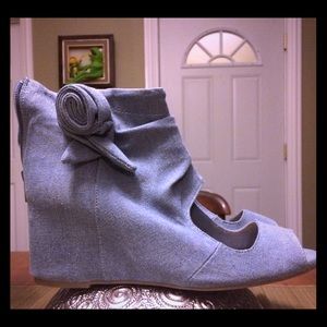 80%20 Denim Sandal Wedges!