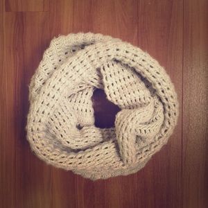 Club Monaco Eternity Scarf