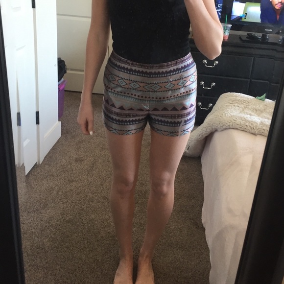 Print high waisted shorts - Picture 2 of 2