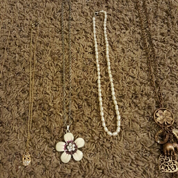 Necklaces - Picture 2 of 4