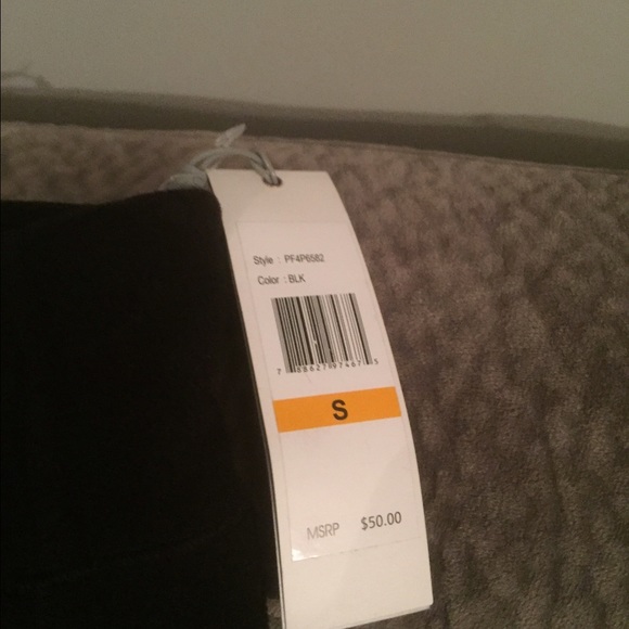 NWTS Calvin Klein workout pants - Picture 3 of 4