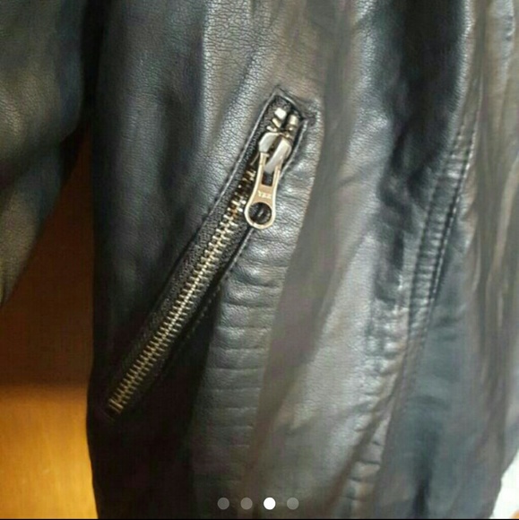 SOLD - Picture 4 of 4