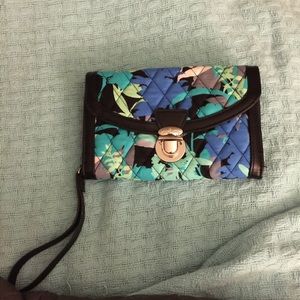 Vera Bradley Camofloral ultimate wristlet