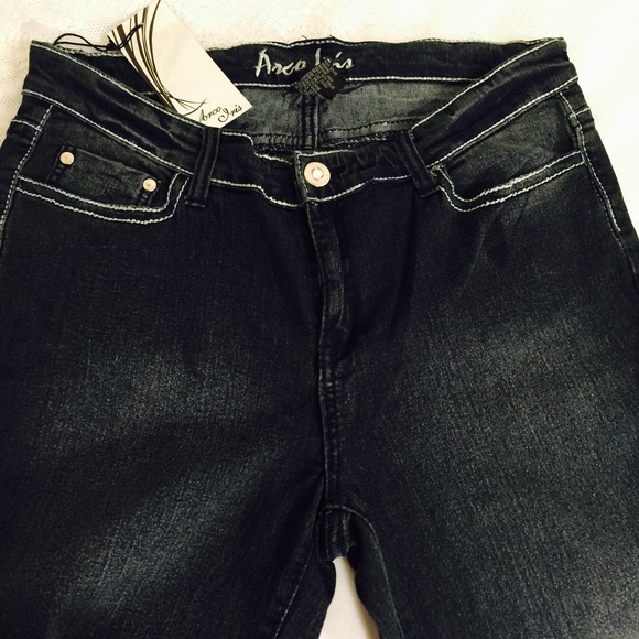 blue jeans w/white stitches. FINAL CLEARANCE - Picture 3 of 4