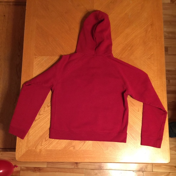 Red Abercrombie sweat shirt - Picture 2 of 3