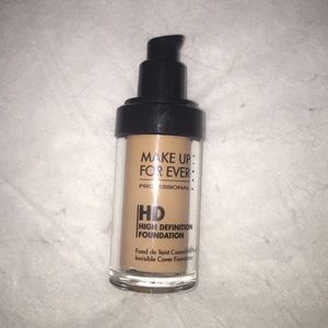 Make Up Forever HD Foundation