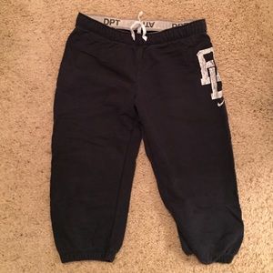 Nike workout capris