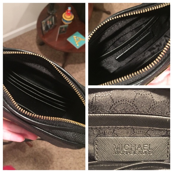 Michael kors crossbody✨ - Picture 4 of 4