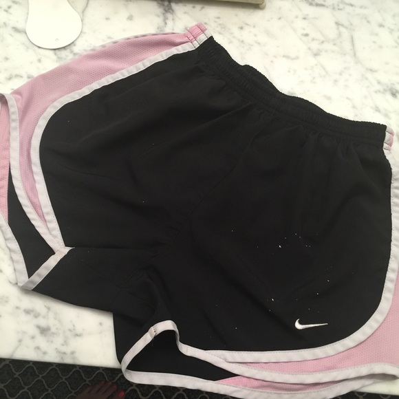 Nike Pants - Nike shorts!!