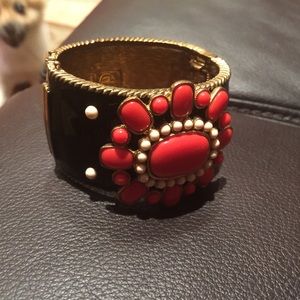 C.Wonder flower enamel cuff bracelet