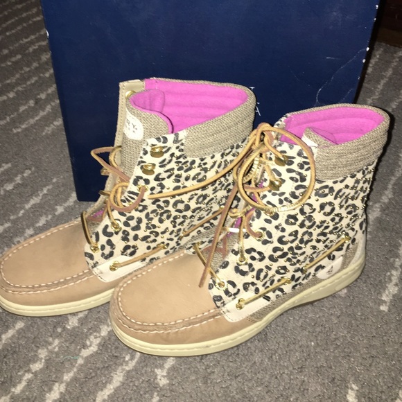 Sperry Top Sider studded Leopard Boots - 7