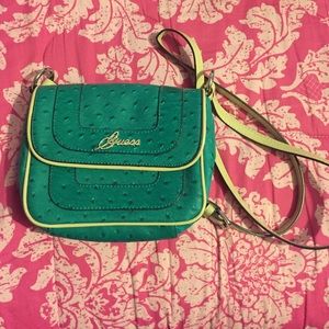 Guess crossbody purse