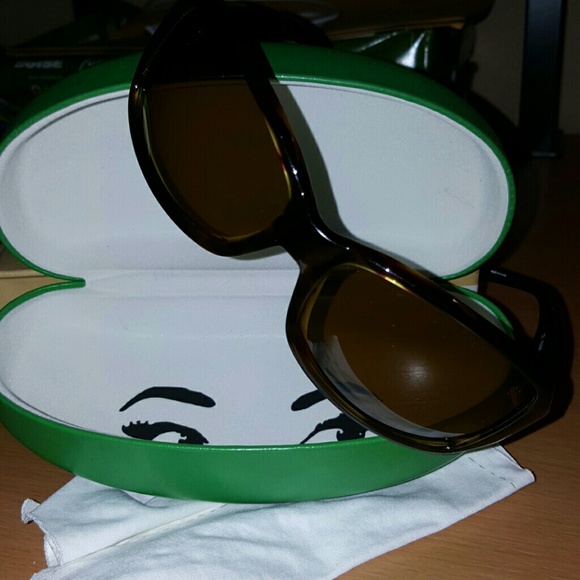 Kate Spade  Brown Sunglasses come with case