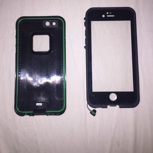 Black iPhone 6 life proof case