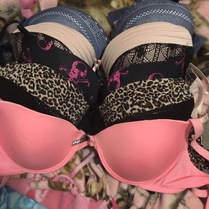 Lot of 5 bras!