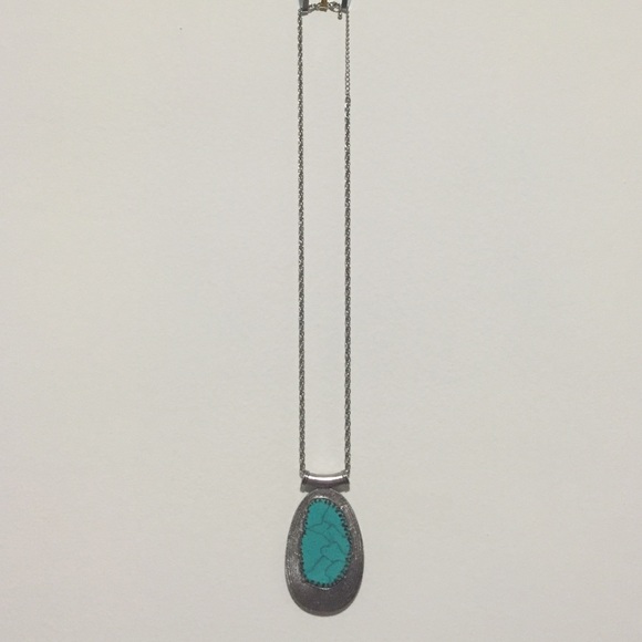 Long turquoise pendant necklace