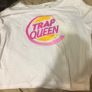 TRAP QUEEN crop top