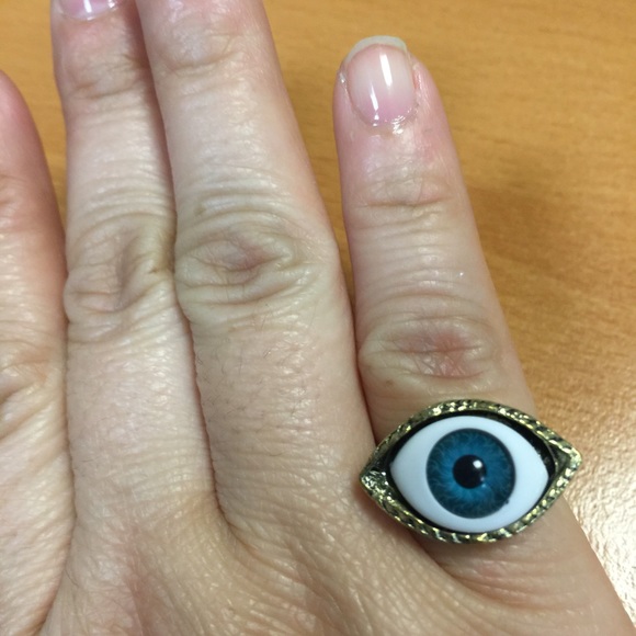 Jewelry - Eyeball Ring Size 5