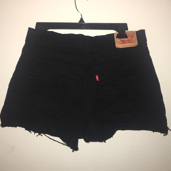 Levi high waisted shorts (never been worn)