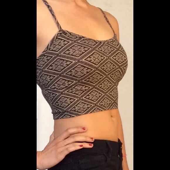 Forever 21 Tops - Cute Crop Top