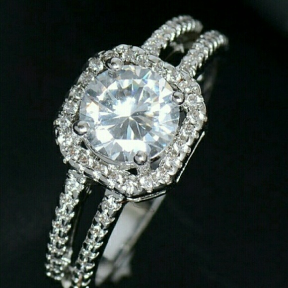 *****Sold***********1ct CZ 925 Silver