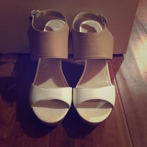 Nude Nine West Wedges