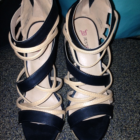 Heels - Picture 2 of 3