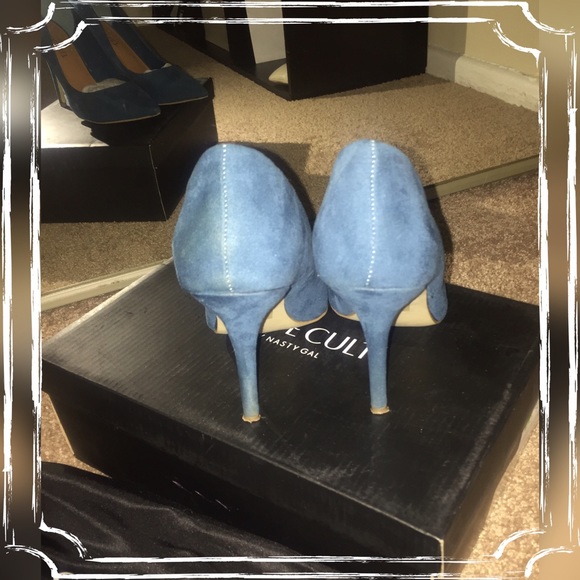 SALE 🚨 Shoe Cult by Nasty Gal Faux Suede pumps - Picture 2 of 4