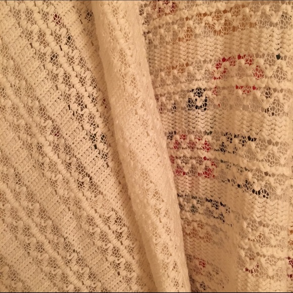 Lacy boho layering vest - Picture 4 of 4