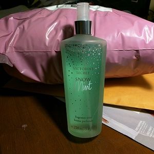 Victoria's Secret Snow Mint Perfume Spray