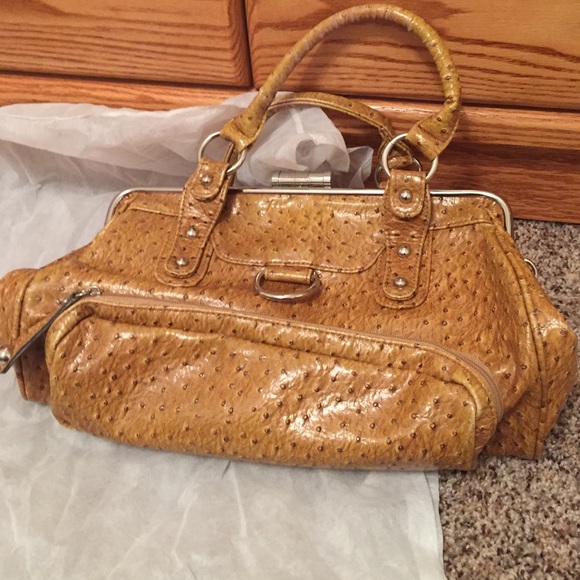 Rampage tan tote