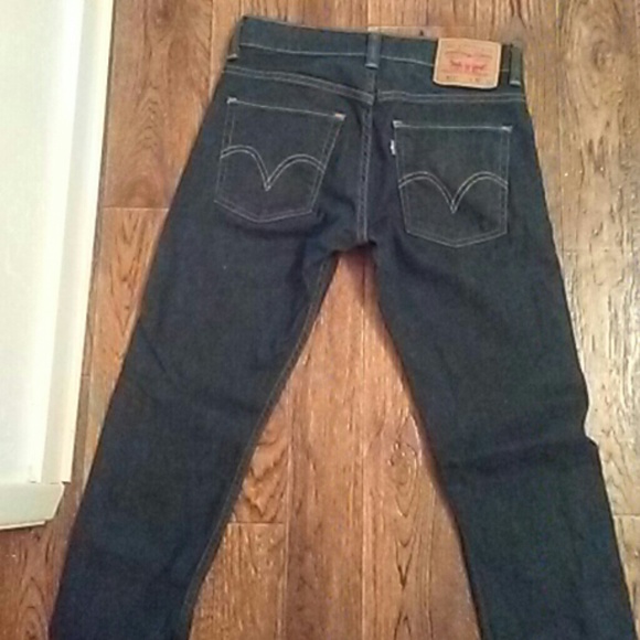 Levi's - Picture 3 of 3