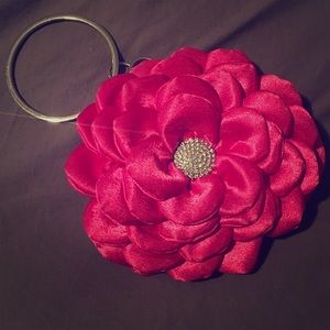 Silky flower wristlet🌺