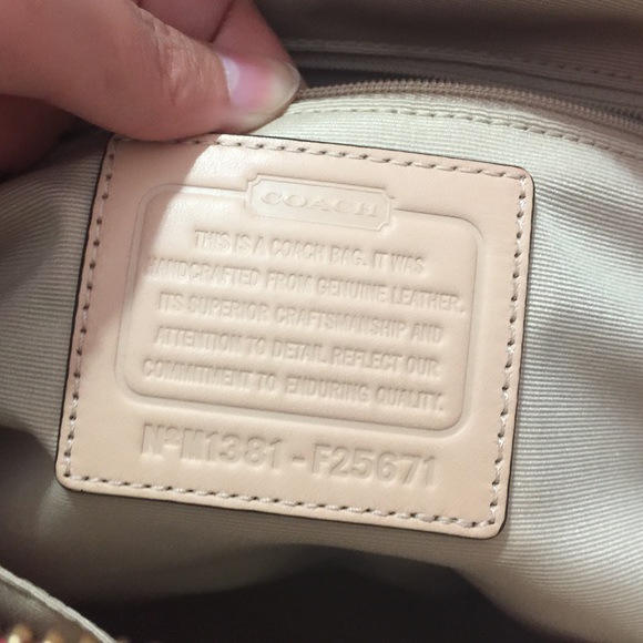 AUTHENTIC Coach Handbag Shoulder Bag - Picture 2 of 3