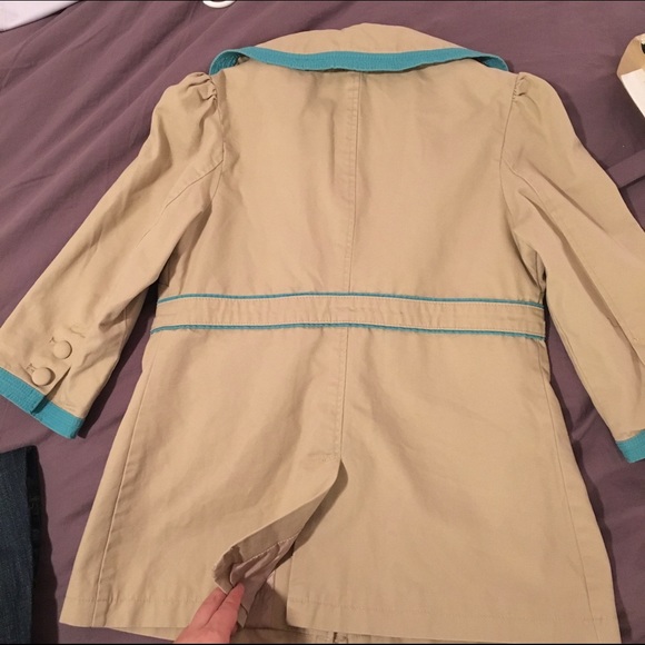 Old navy button down jacket - Picture 2 of 3
