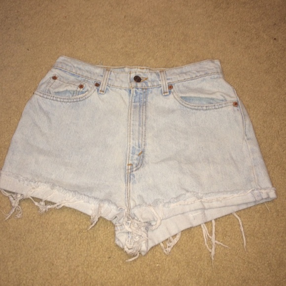 High waisted vintage Levi shorts